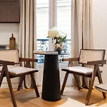 La Suite - Voltaire III - Loft With Ac