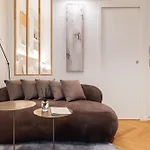 La Suite - Voltaire III - Loft With Ac